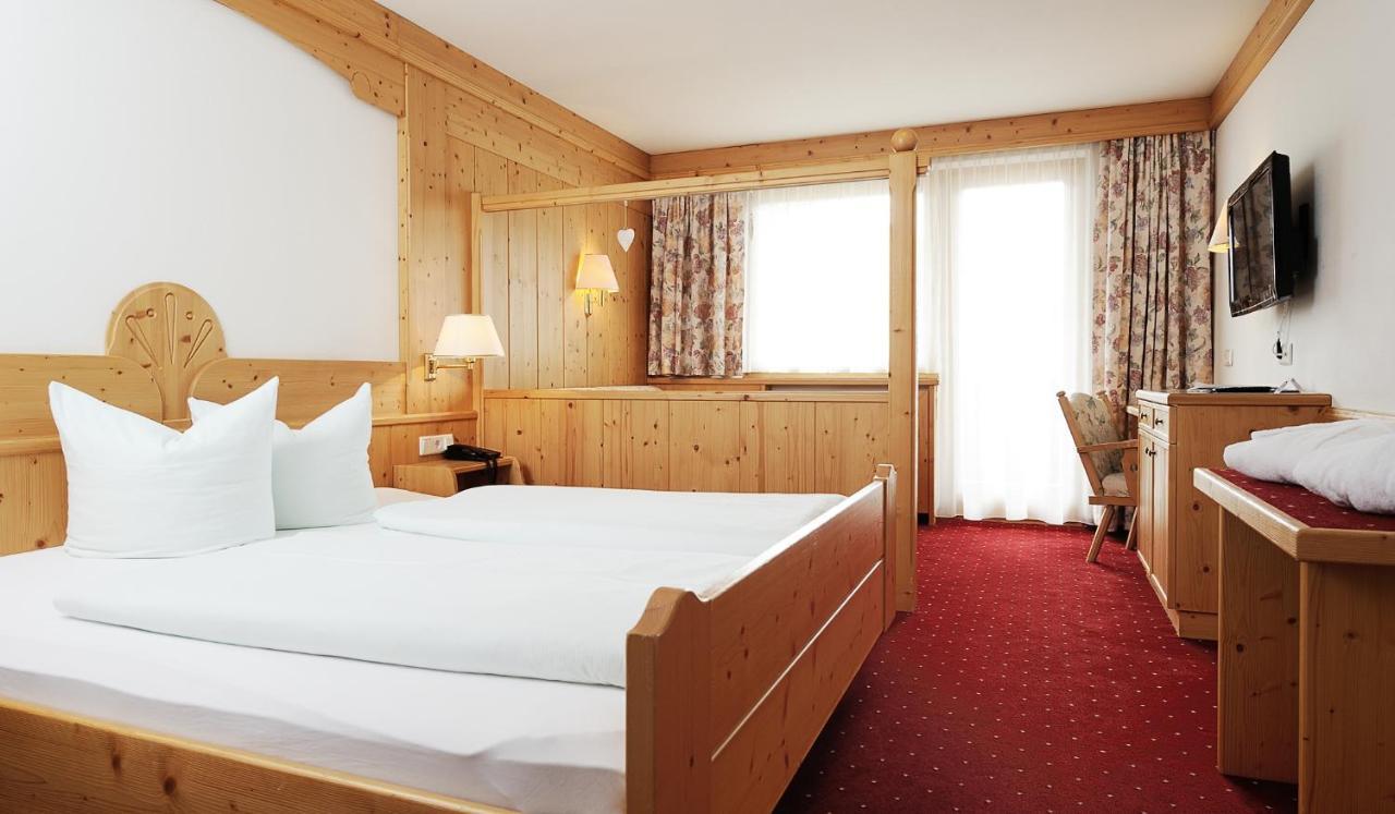 Alp Larain B&B Ischgl Exteriör bild