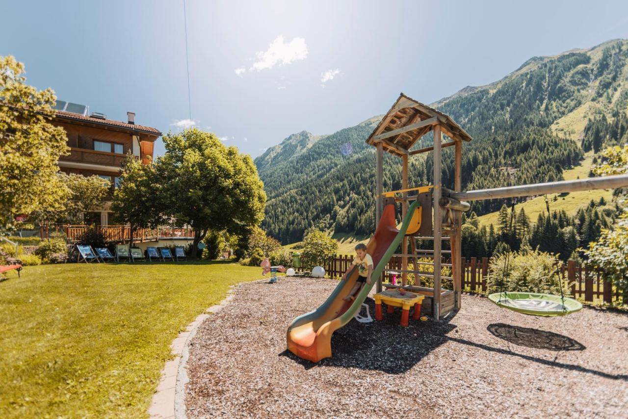 Alp Larain B&B Ischgl Exteriör bild